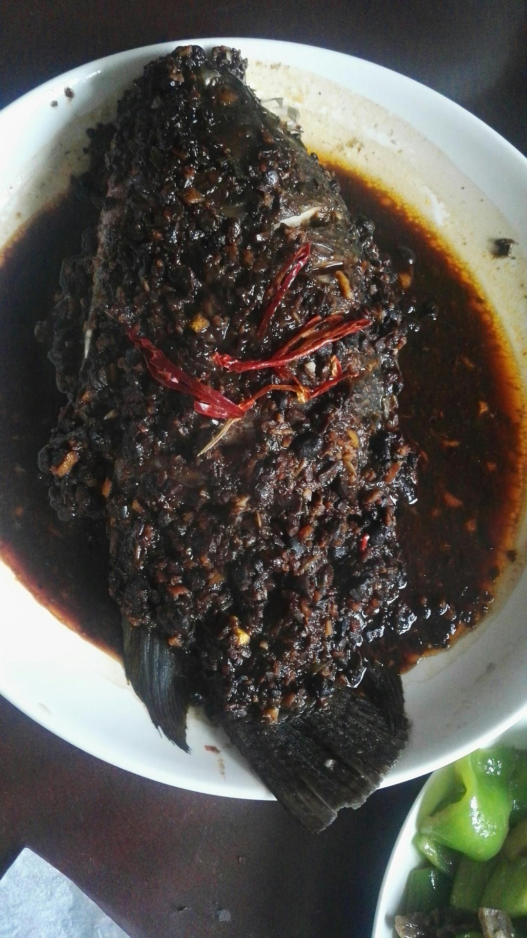 豉汁蒸罗非鱼的做法