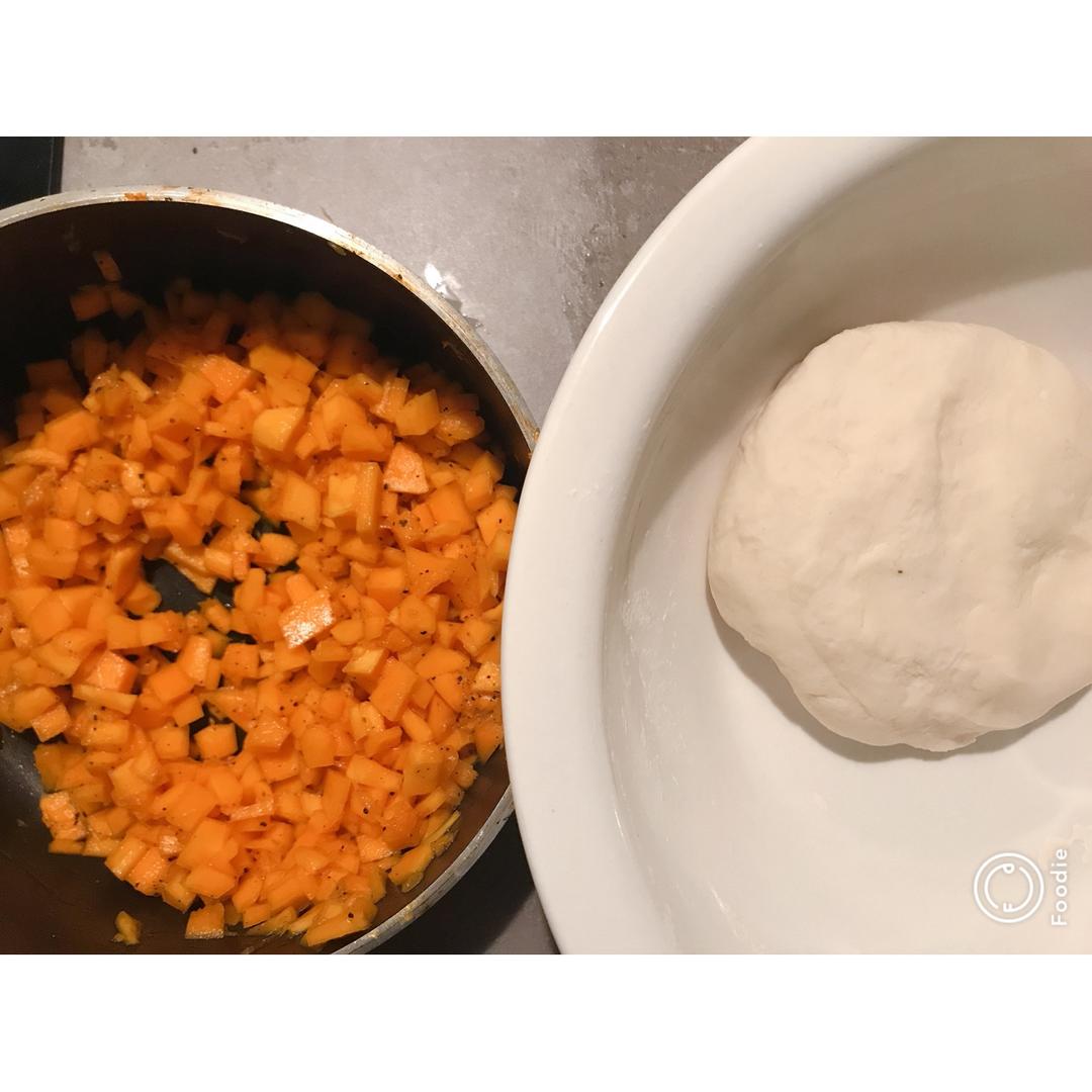 新疆羊肉薄皮包子