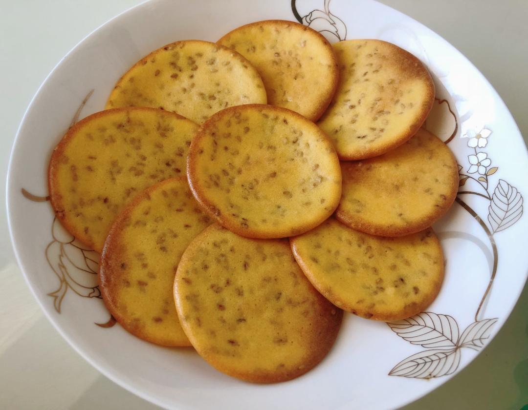 宝宝辅食：芝麻鸡蛋薄脆饼干