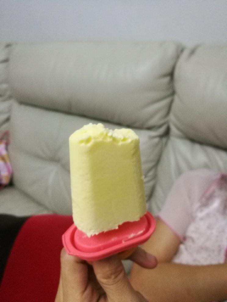 牛奶奥利奥冰淇淋