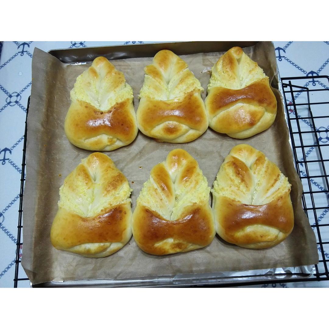 椰蓉叶子面包