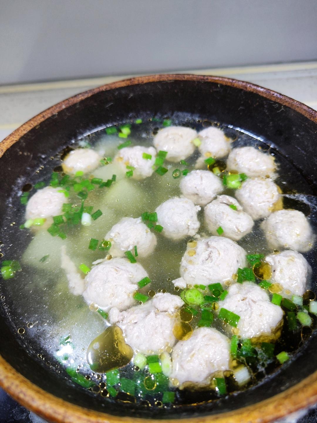 巨鲜美的冬瓜丸子汤