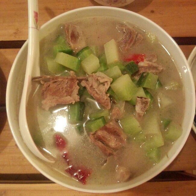 清炖羊排萝卜汤