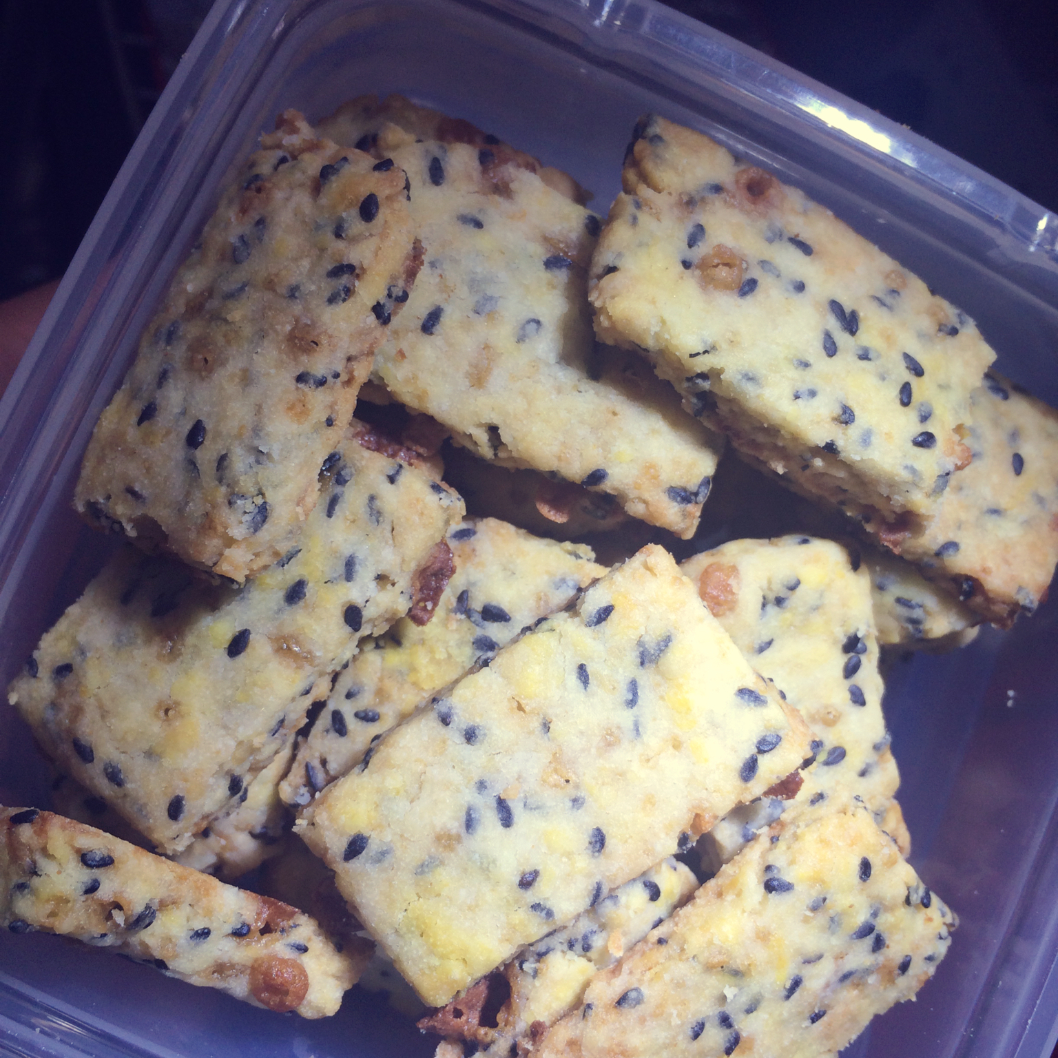 红糖黑芝麻饼干—酥脆无黄油快手版