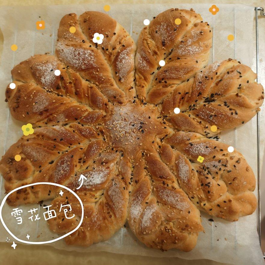 ins风圣诞节雪花豆沙面包---错过了夏天的风秋天的雨 不能再错过冬天的雪花