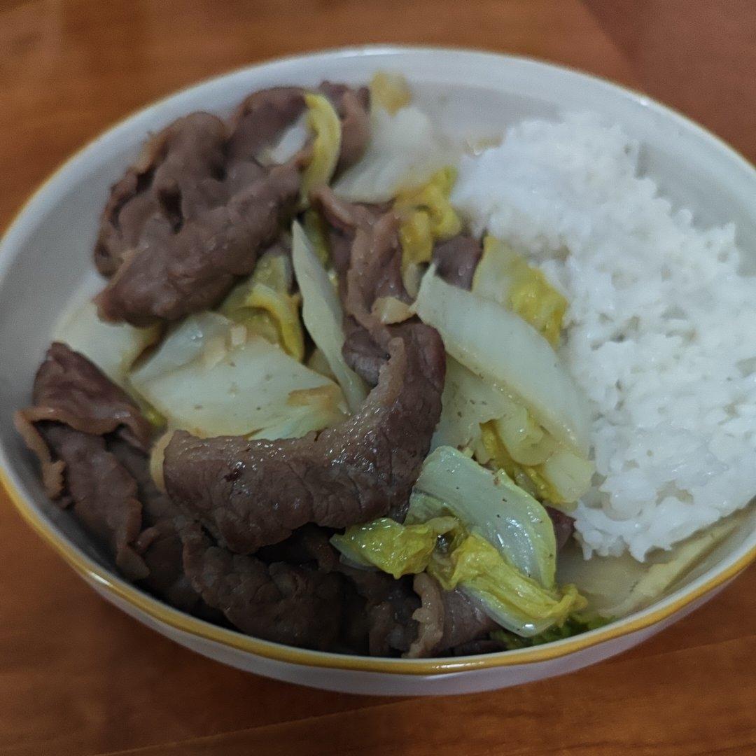 牛肉炒娃娃菜，巨巨巨…巨好吃，快去做！