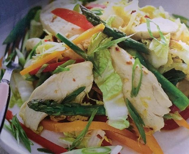 柠汁鸡胸炒芦笋 Lemon chicken with asparagus stir-fry 柠汁鸡胸炒芦笋 Lemon chicken with asparagus stir-fry