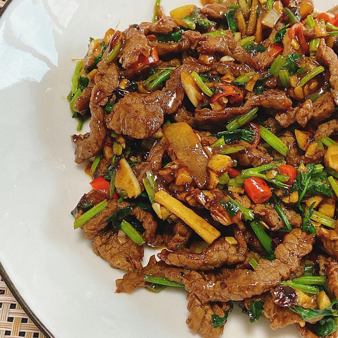 香菜炒牛肉（嫩）