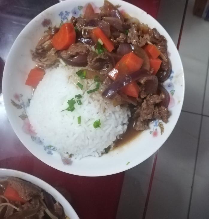 日式金针菇肥牛盖浇饭