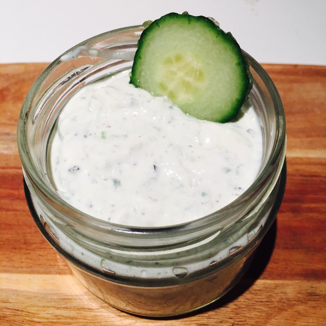 纯正希腊酸奶黄瓜酱