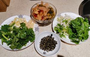 青花椒泡菜汤锅鱼的做法 步骤2