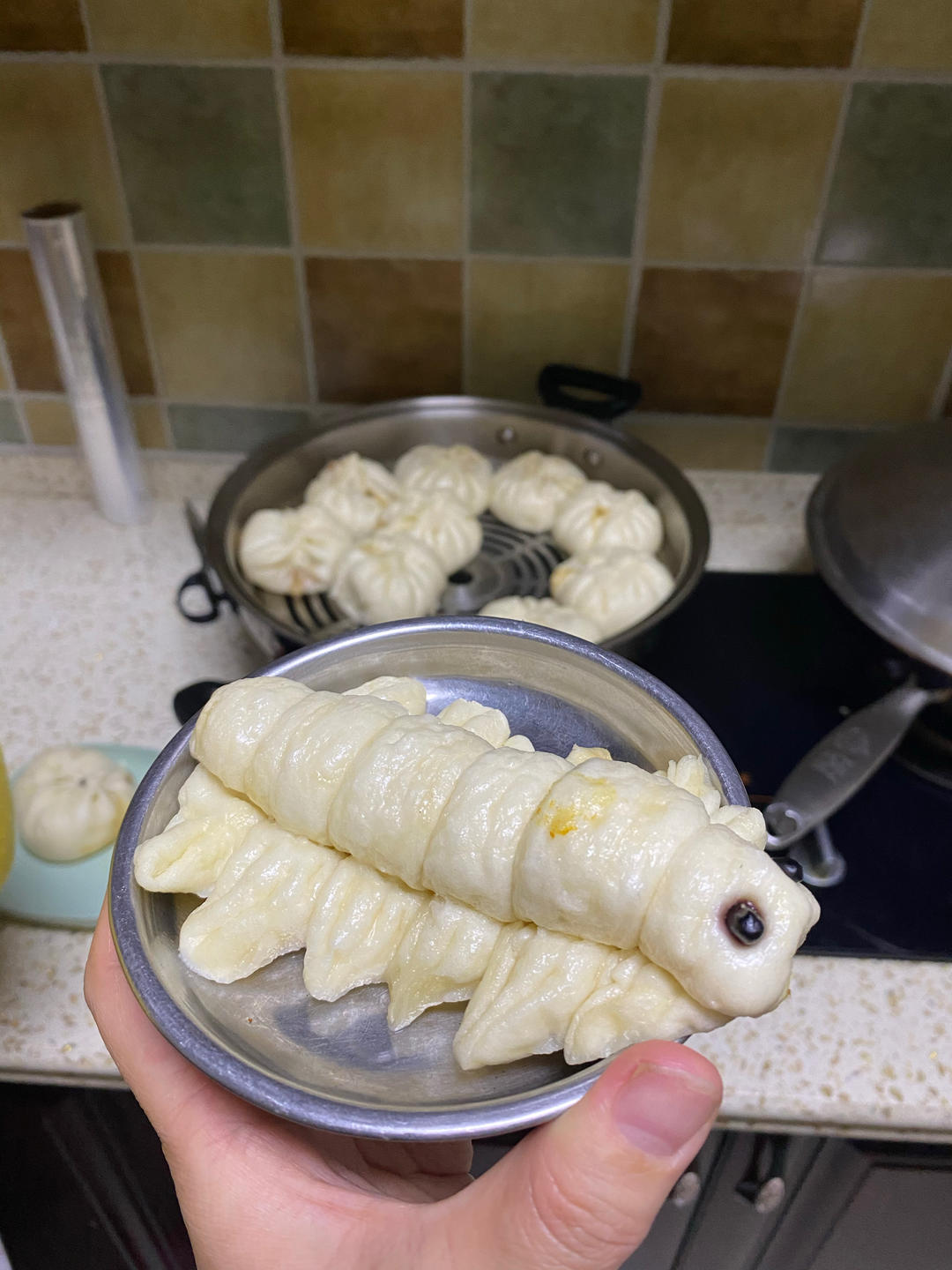 松软多汁的肉包子
