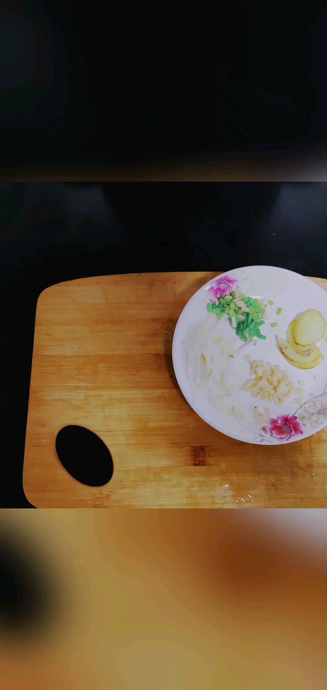 泡菜巴沙鱼。
