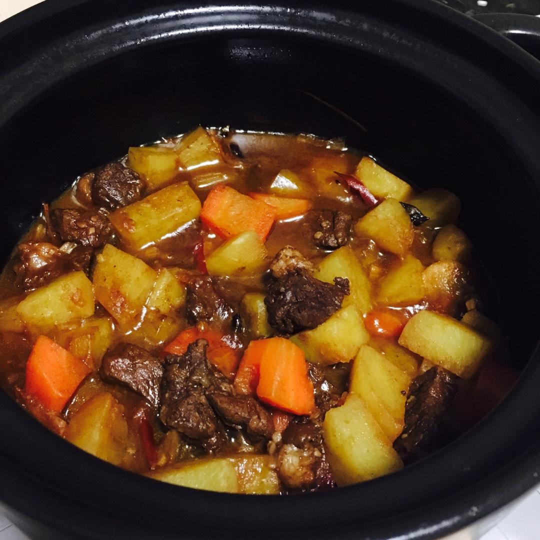 红烧牛肉土豆 （独家秘制）