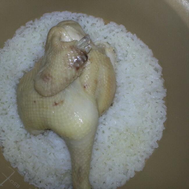 白米饭煮鸡的做法