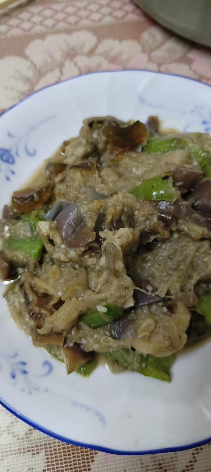 擂辣椒皮蛋茄子