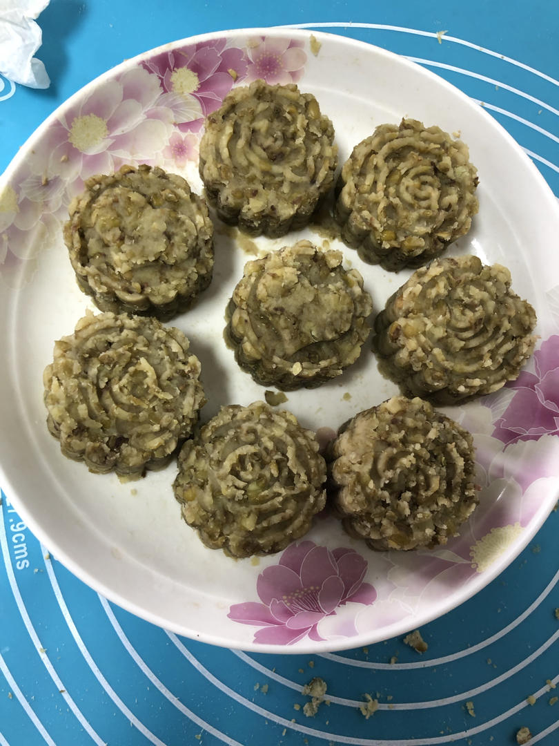 奶香绿豆糕（无豆腥味，超快手不麻烦）