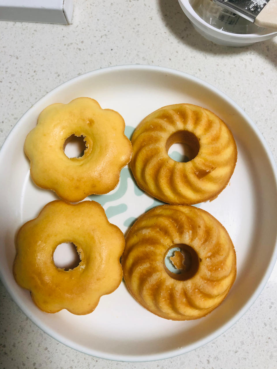 宝宝版海绵甜甜圈蛋糕