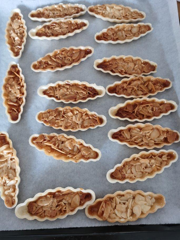 焦糖杏仁糯米船