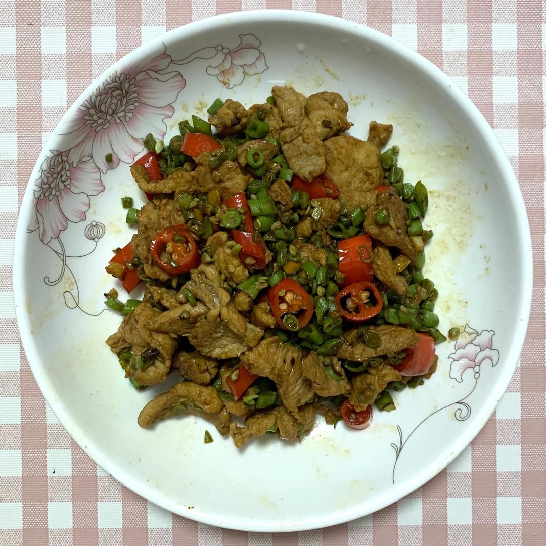 豆角炒肉渣