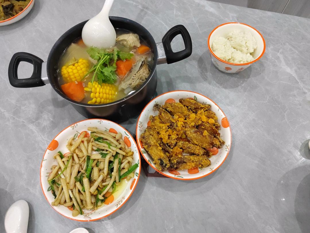 比肉好吃的鸡腿菇