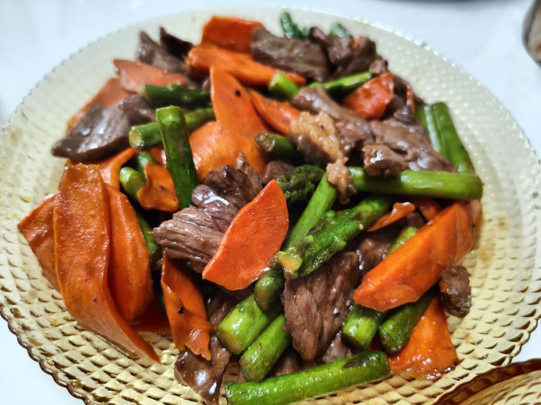吃春菜 | 芦笋口蘑炒牛肉 助力孩子长高季
