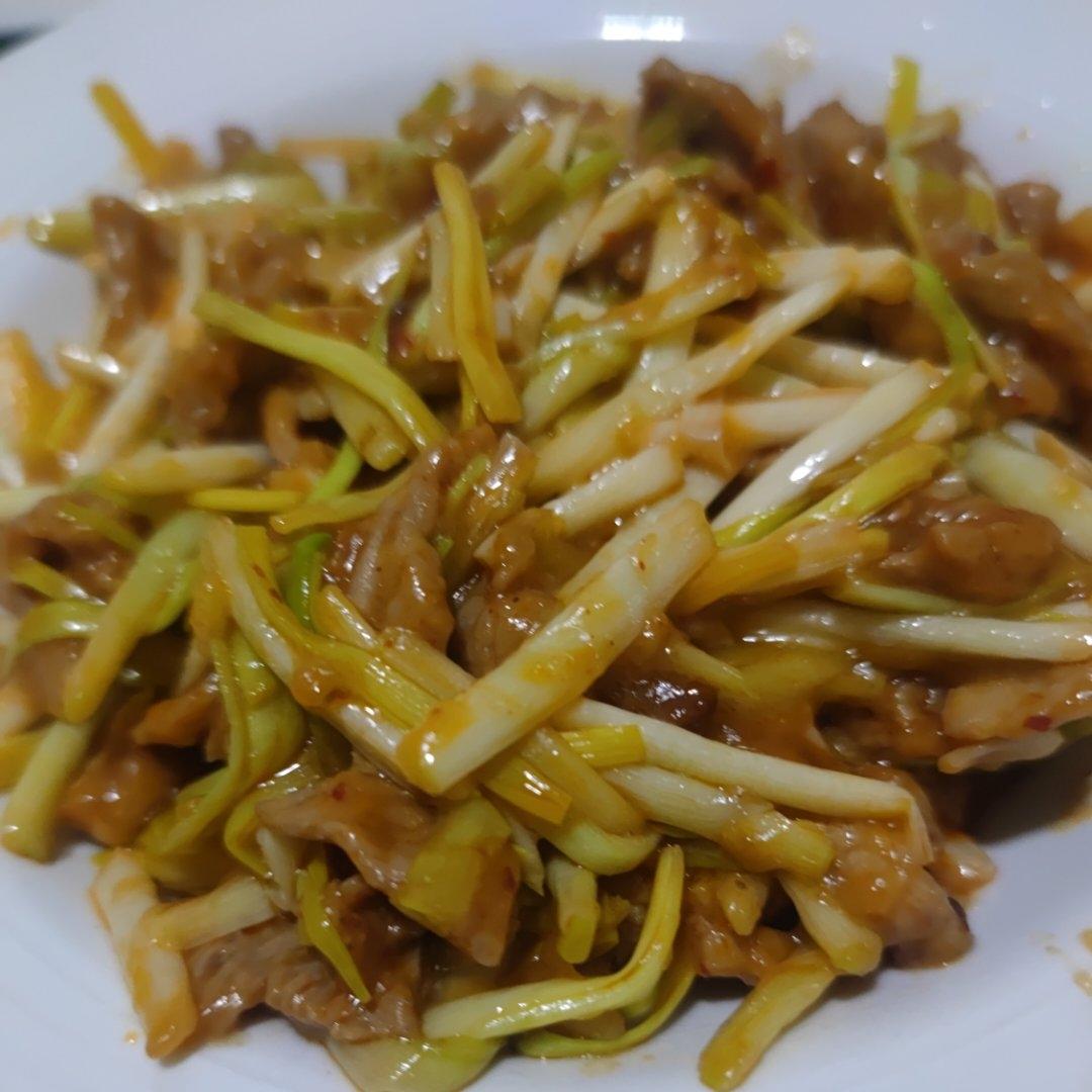 韭黄炒肉丝（超级下饭菜）