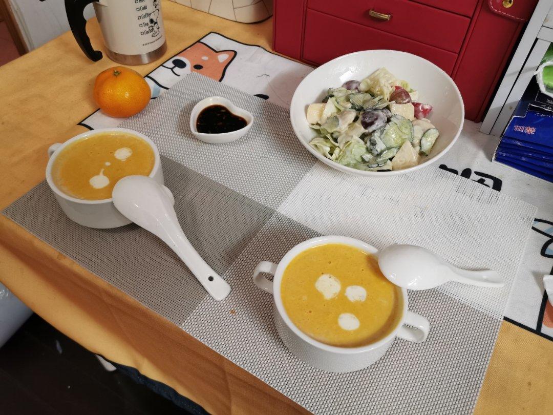 简单版奶油南瓜汤，有颜值又有营养