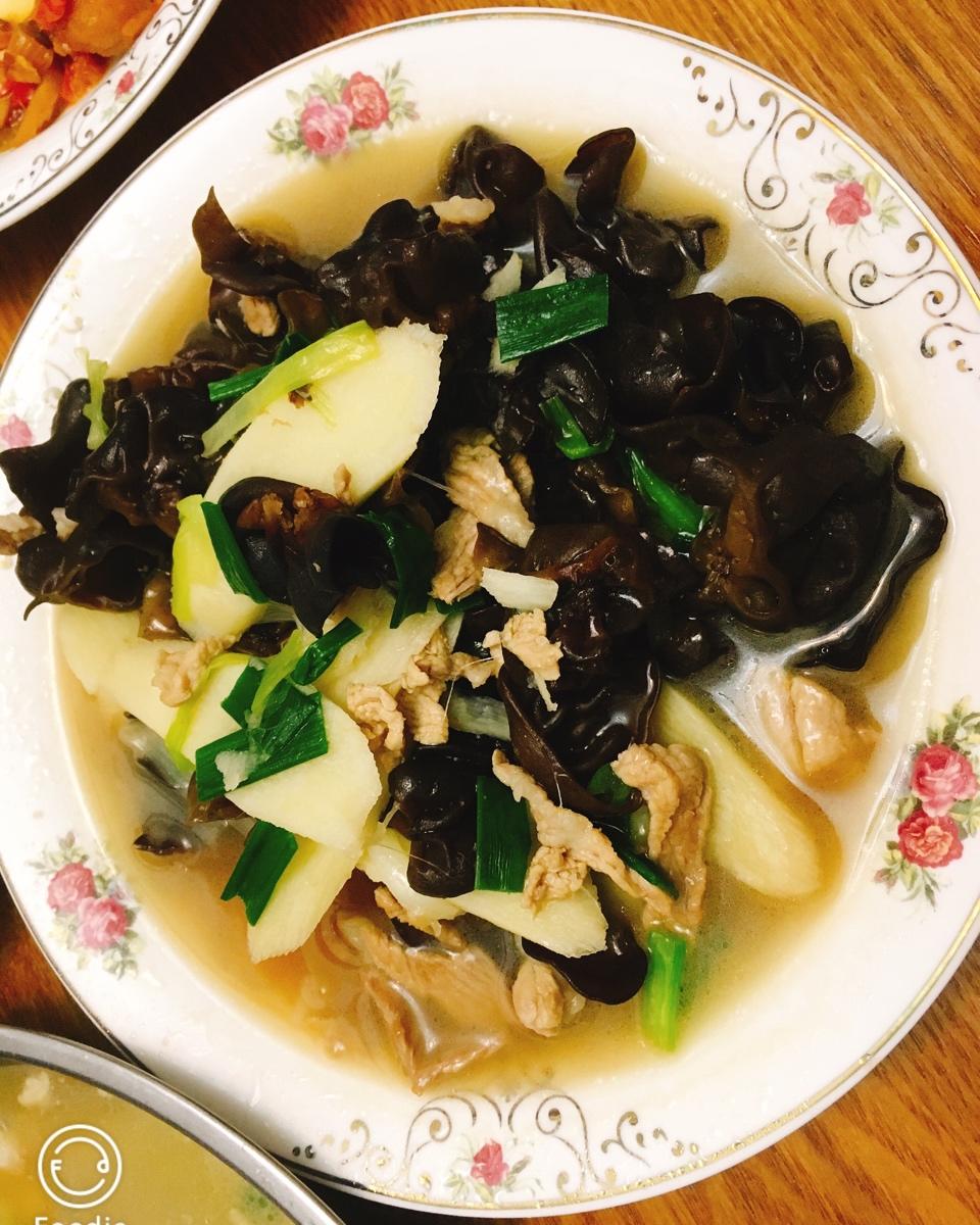 家常小炒—淮山炒木耳
