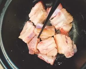 红烧肉炖百叶结（无油不焯水，视频呈现）的做法 步骤3