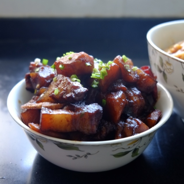 红烧肉炖土豆