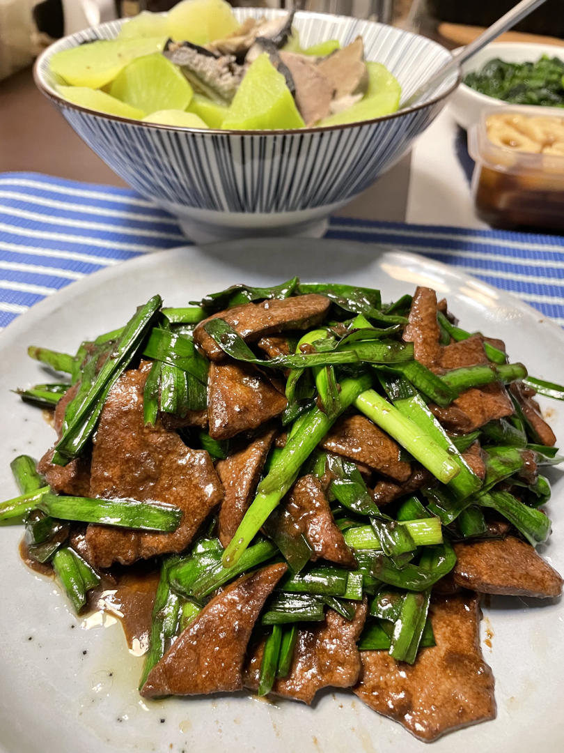 韭菜炒猪肝