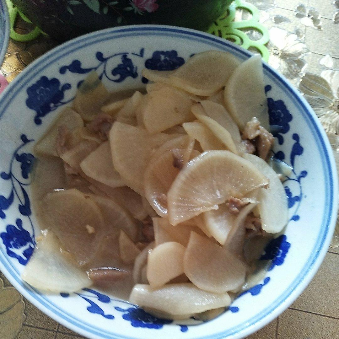 白萝卜丝炒肉