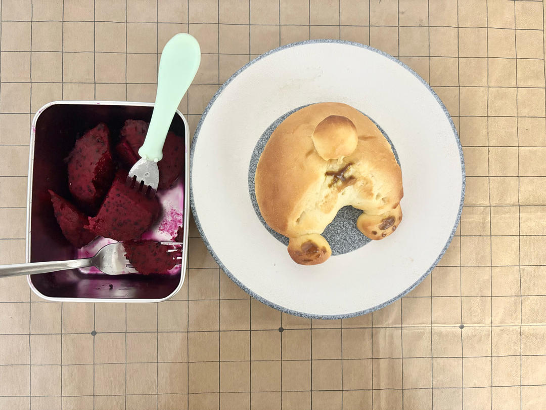 柯基屁股牛奶面包