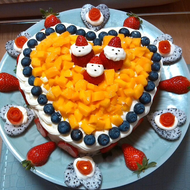 兔dk做的水果裱花蛋糕