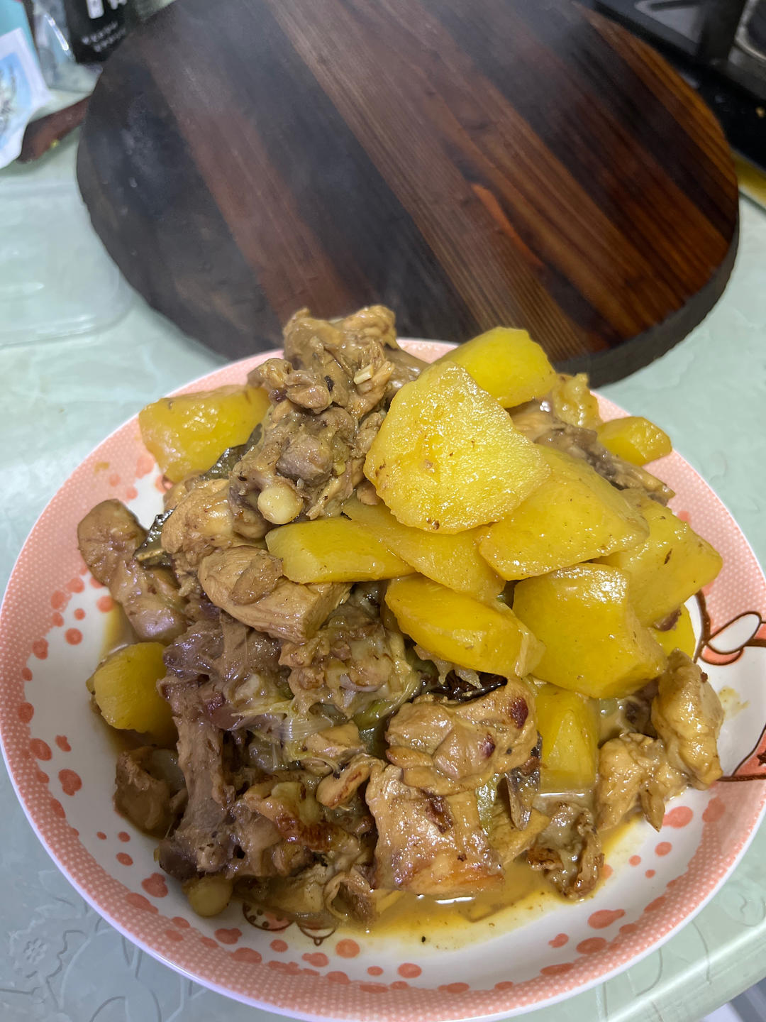 鸡腿炖土豆 上桌秒空盘 汤都喝干了！