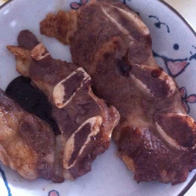 黑椒牛仔骨