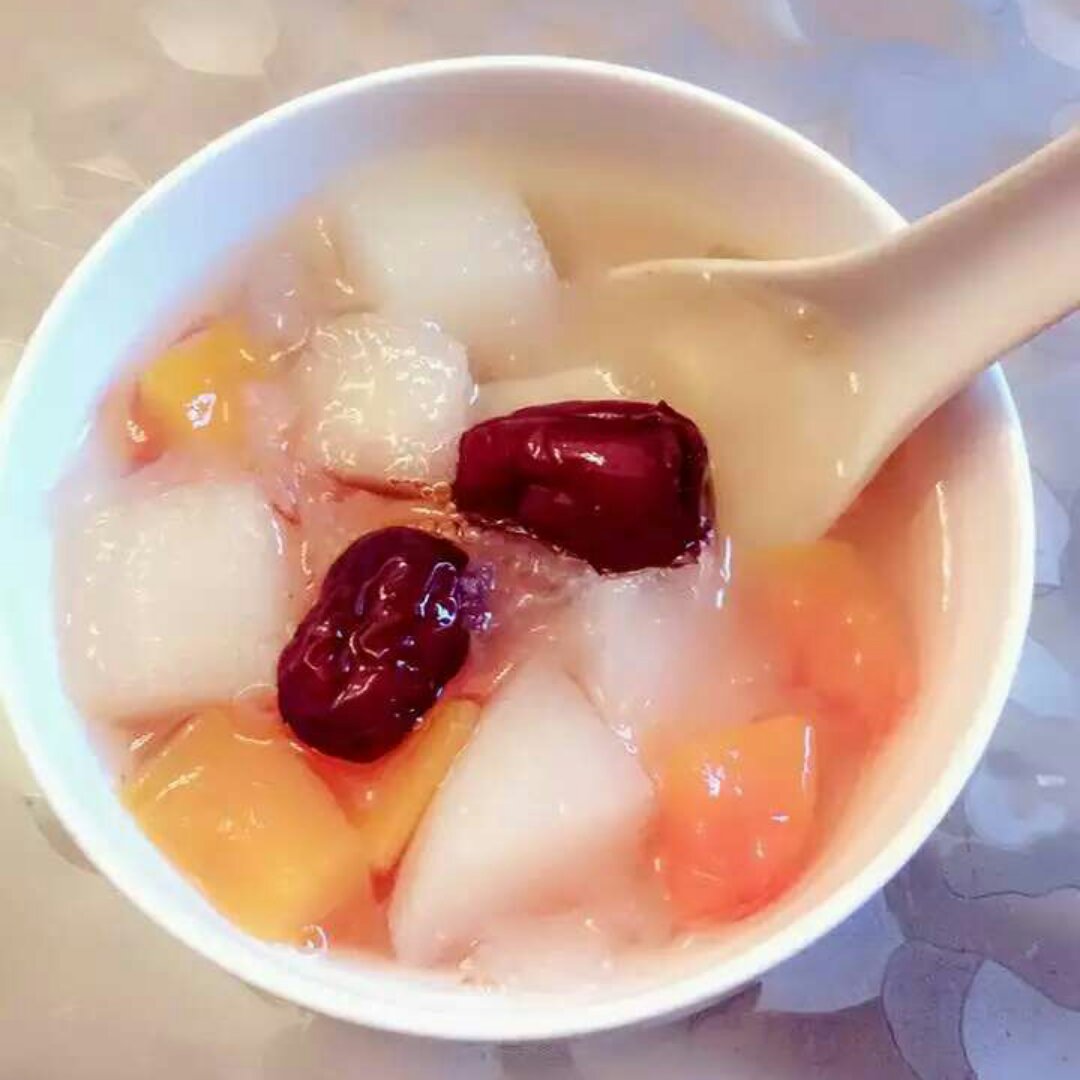雪梨银耳炖木瓜