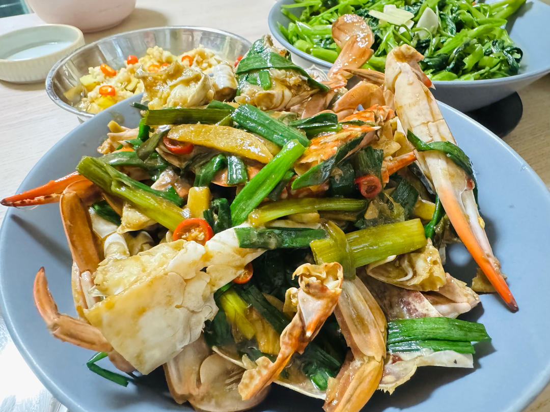 家庭版姜葱炒花蟹