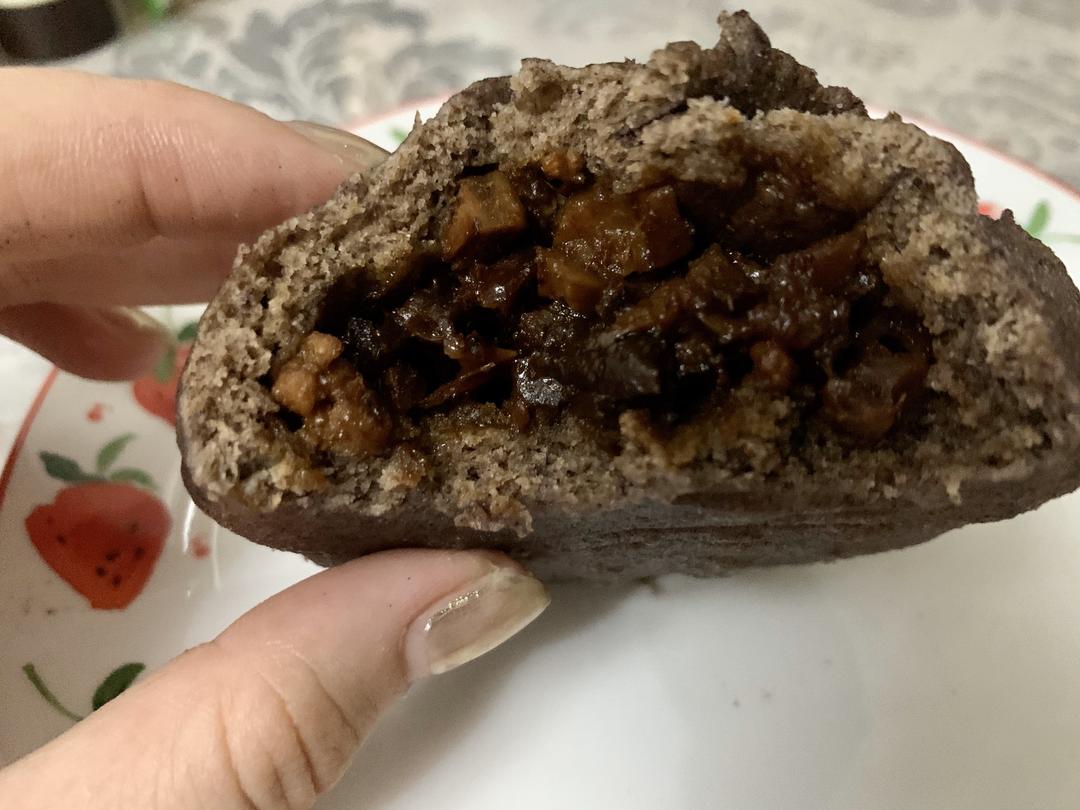 黑麦酱肉包