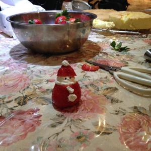 圣诞草莓蛋糕的做法 步骤3