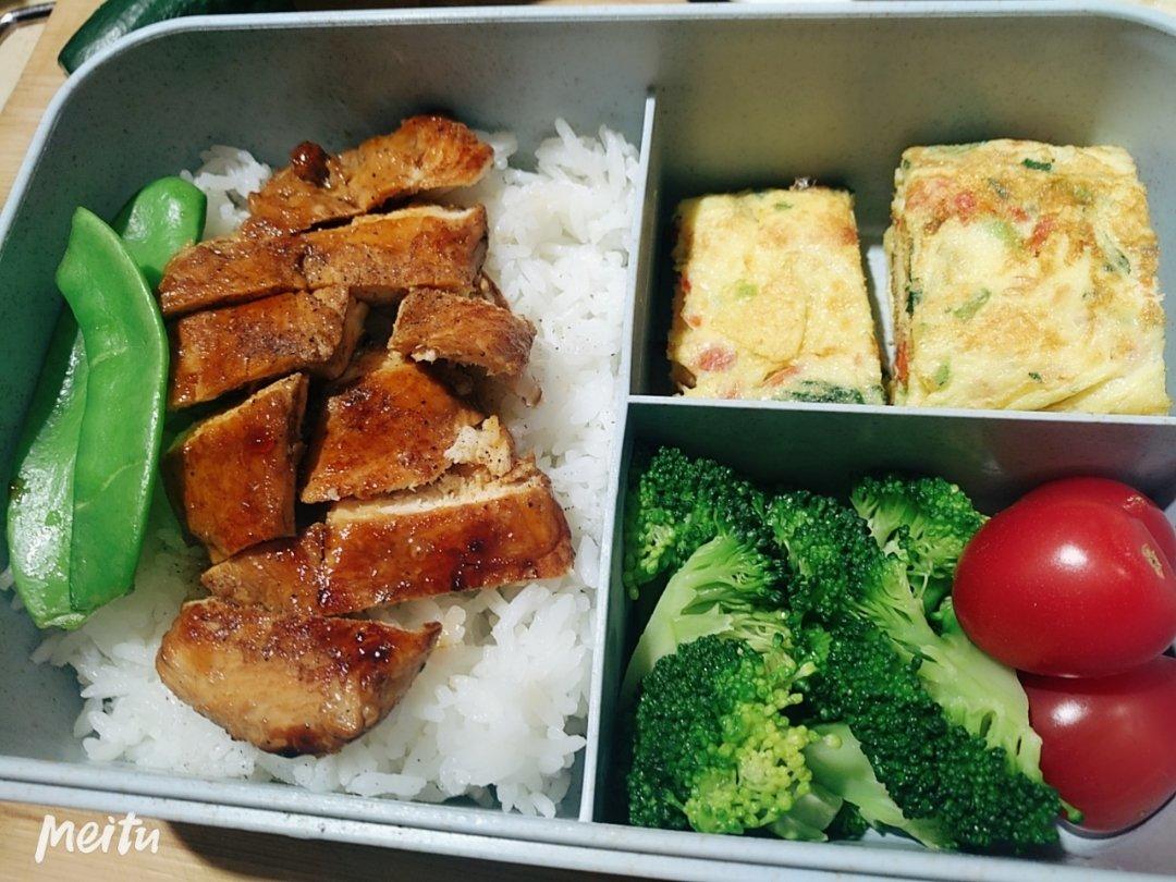 酱汁鸡扒便当