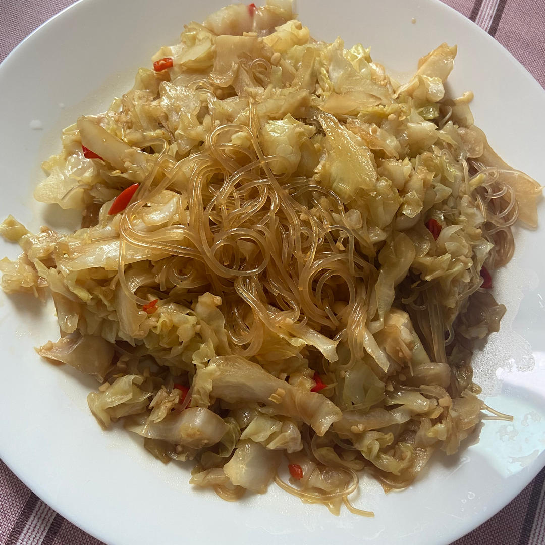 最近爱吃粉丝粉条～包菜炒粉丝