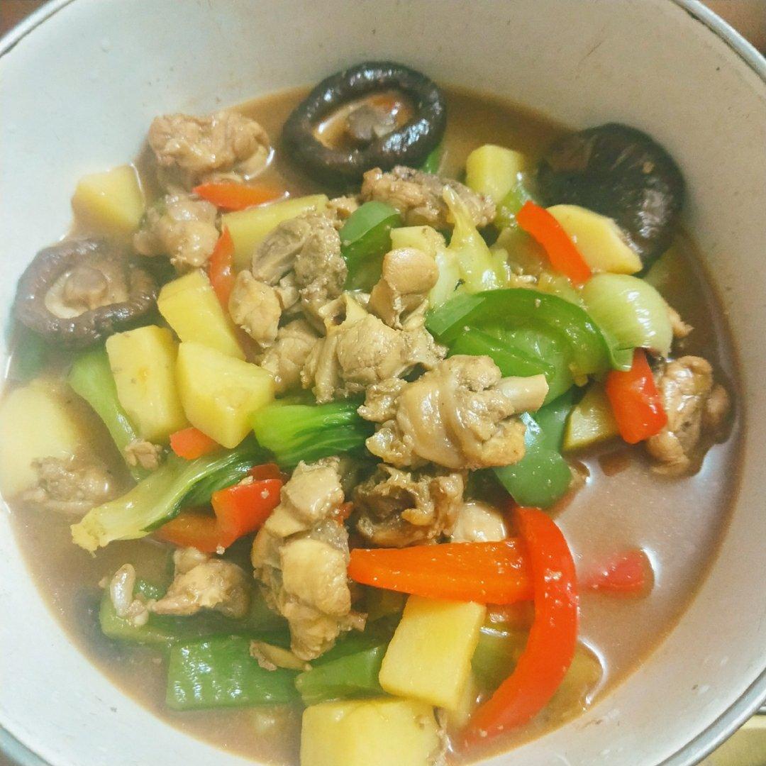 【黄焖鸡米饭】