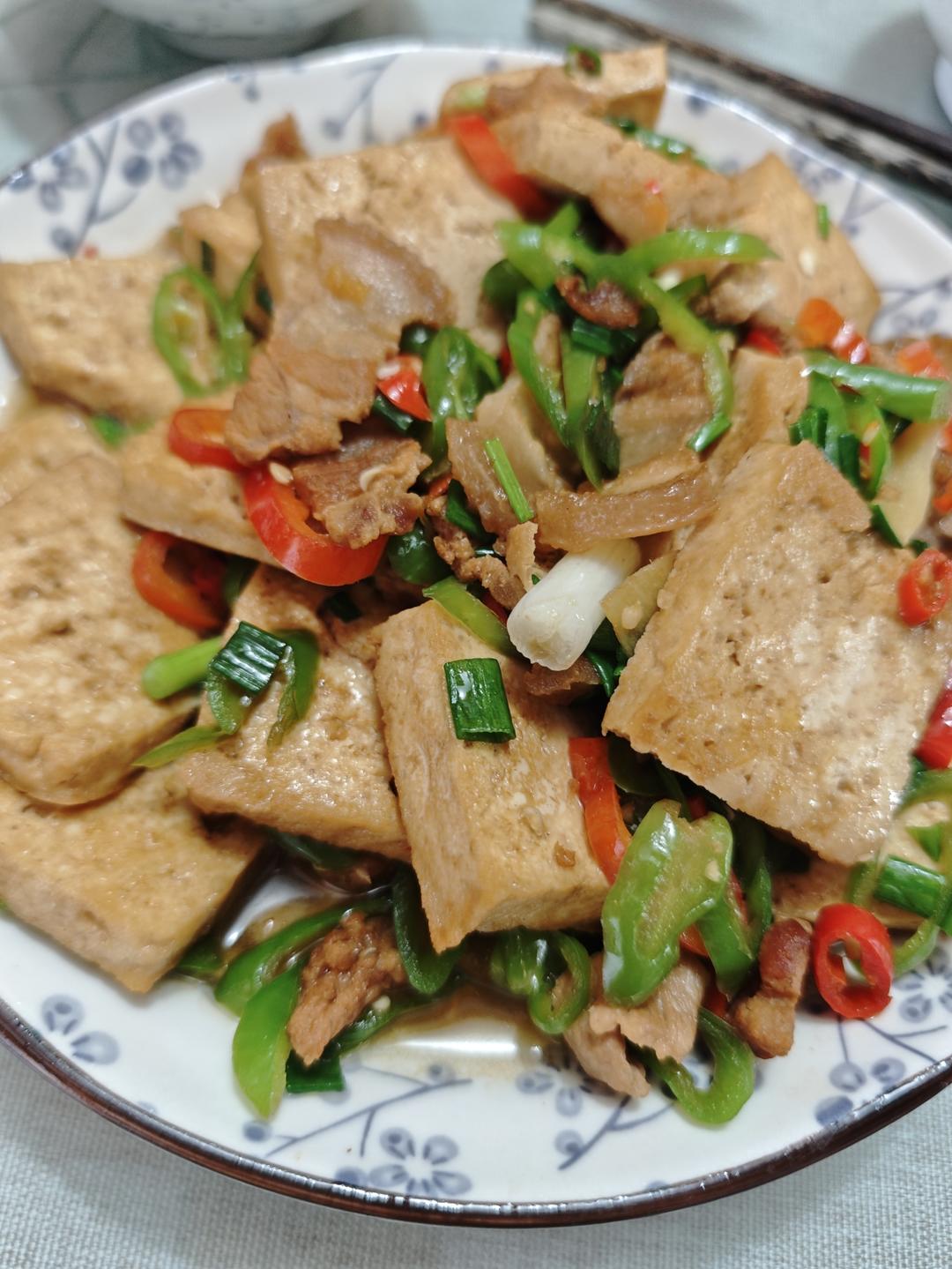 老豆腐烧五花肉