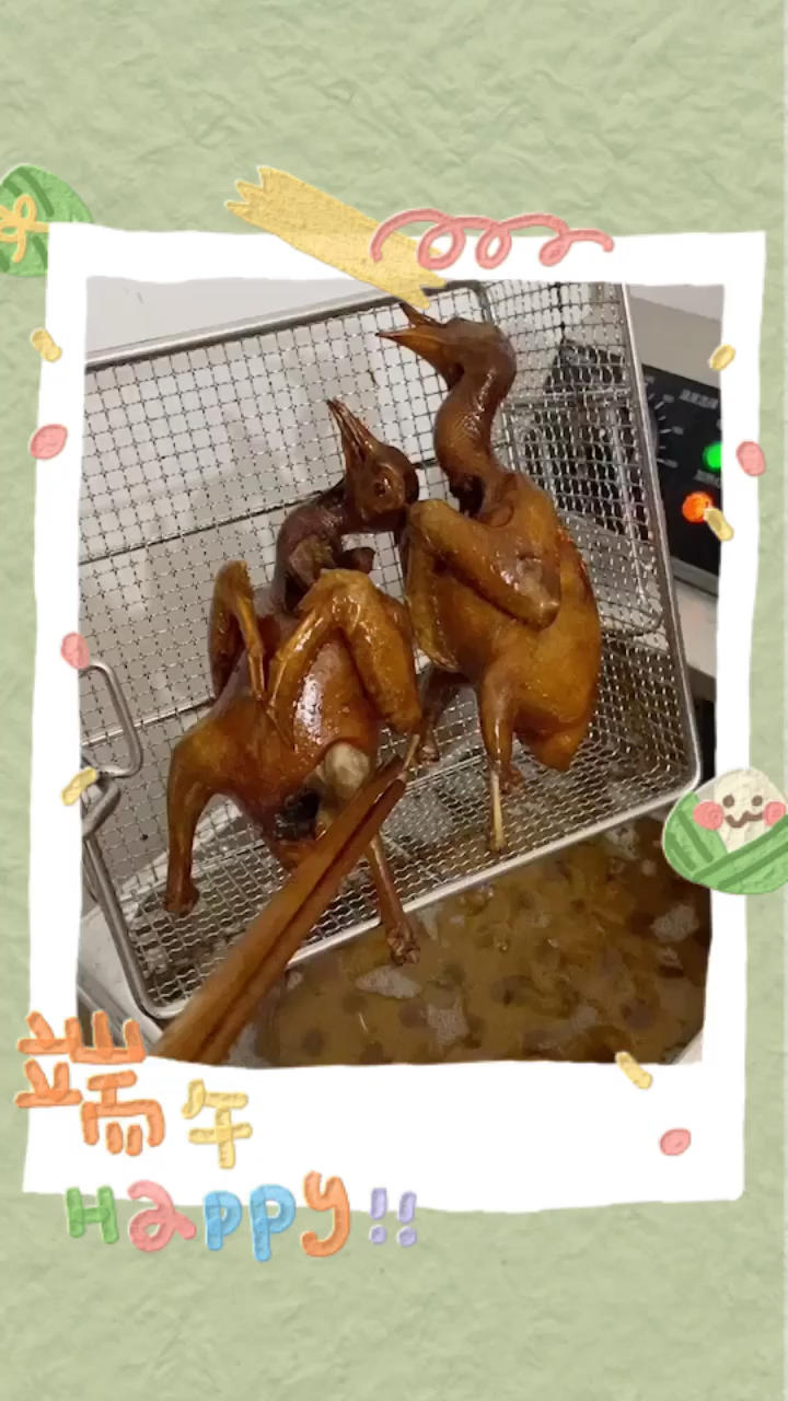 看似复杂其实简单三步的脆皮乳鸽/烤乳鸽