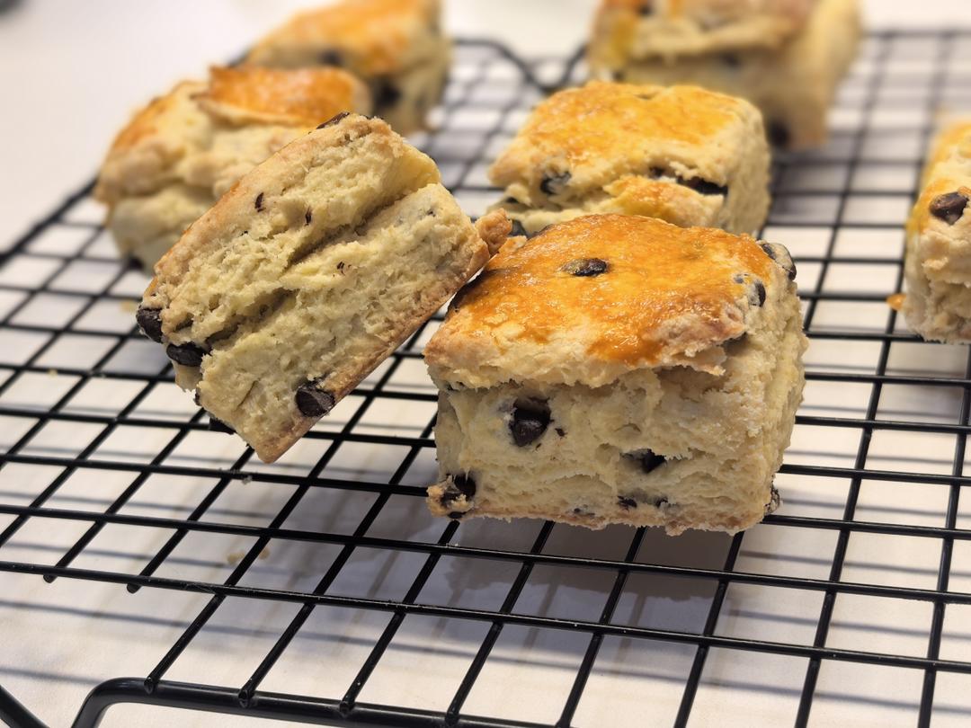 完美裂纹～百分百成功的超好吃奶香司康（禁止搬运）