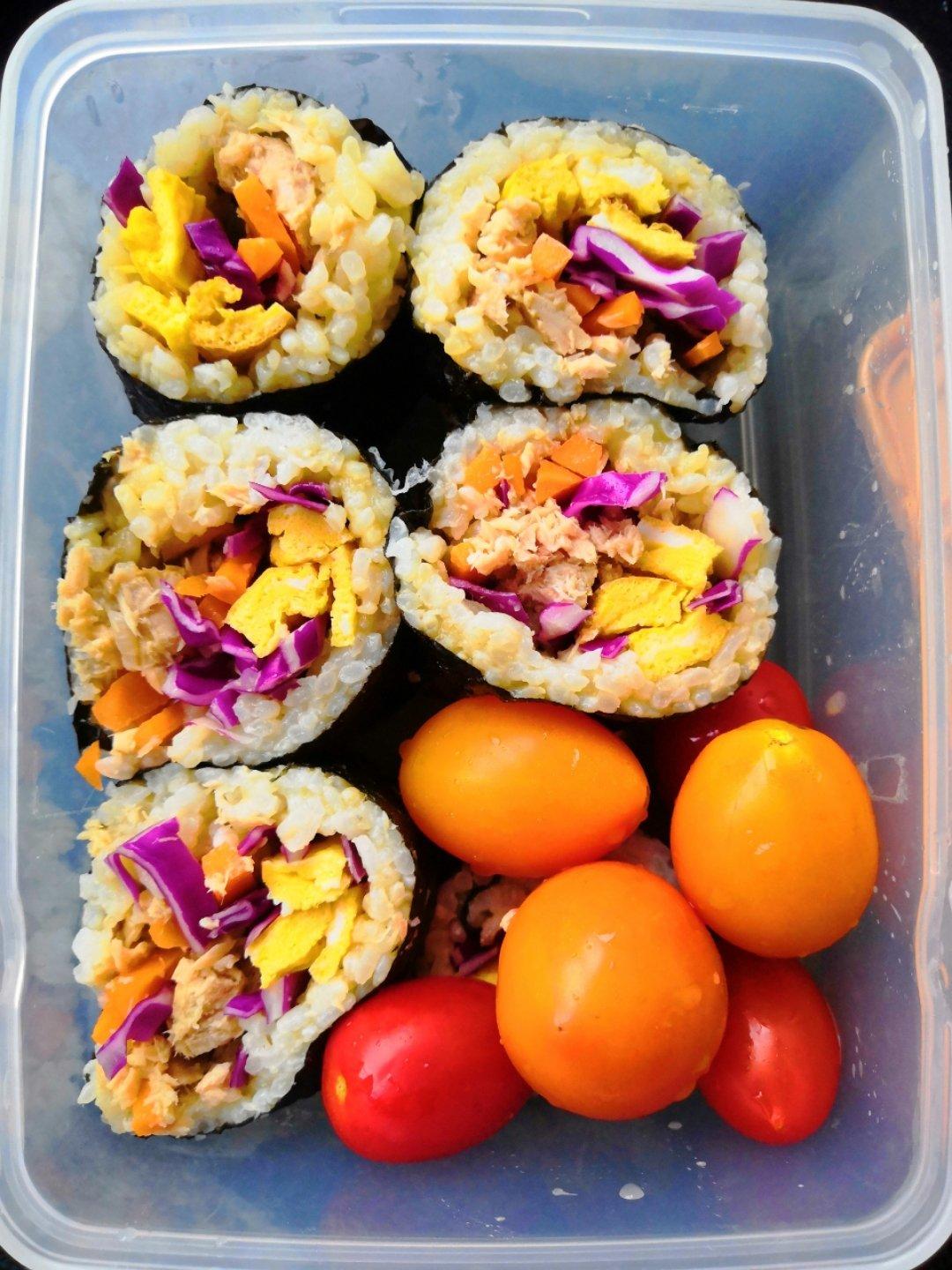 紫菜卷寿司