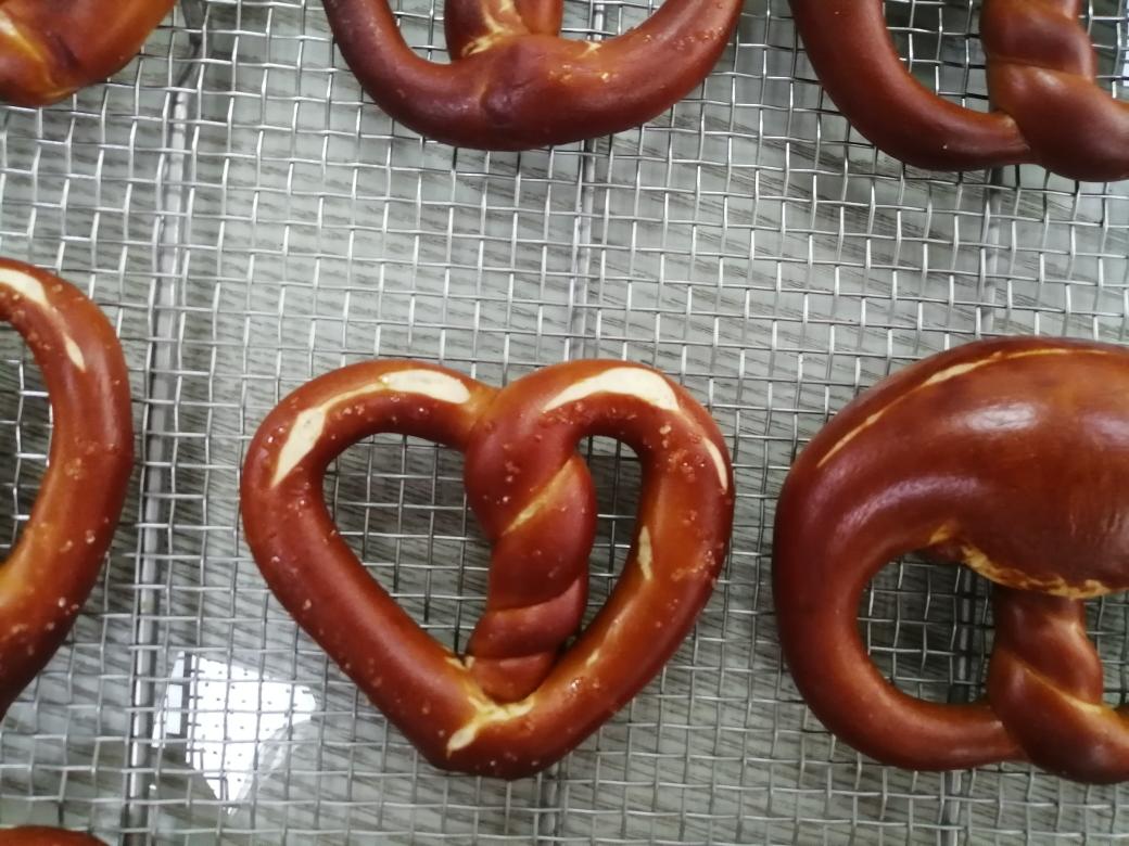 德国碱水包的做法