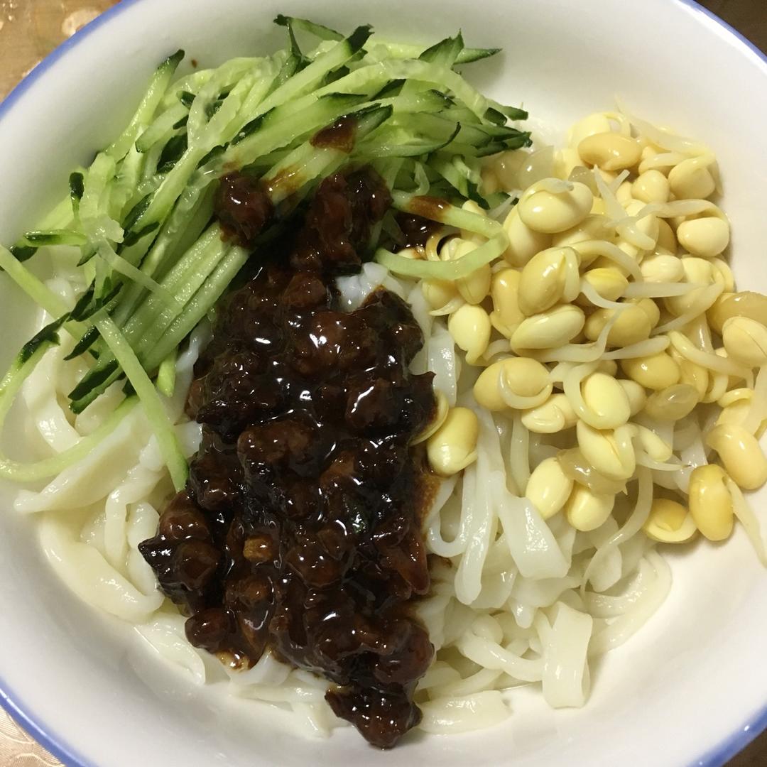 堂妈的炸酱面